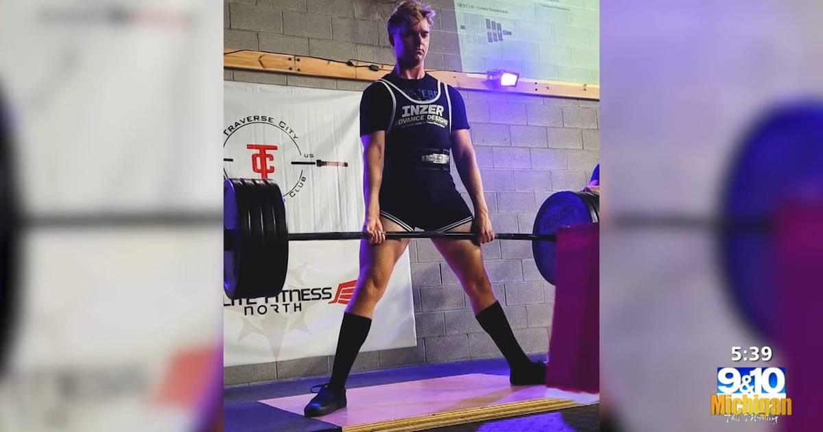 Parsippany powerlifter Diana Yturbe breaking records at age 13